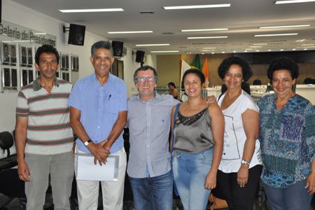 VEREADORES TRABALHANDO aprovam 3 projetos de homenagens,  3 de créditos suplementares de R$ 2,5 milhões, 1 de dação de um imóvel e 1 veto